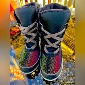 New Sorel Boots Women's Tivoli II Suede Snow Boots Lace Up Size 5. Waterproof